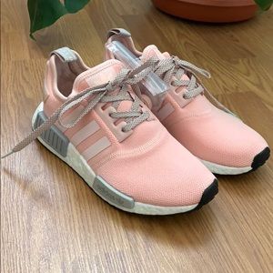Women’s Adidas NMD R1 women’s Vapour pink size 7
